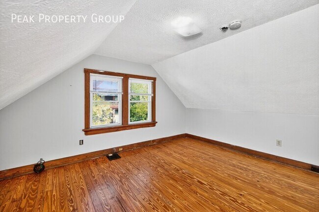 Building Photo - 225 Atkinson St