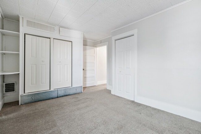 Building Photo - 523 Edgewood Ave