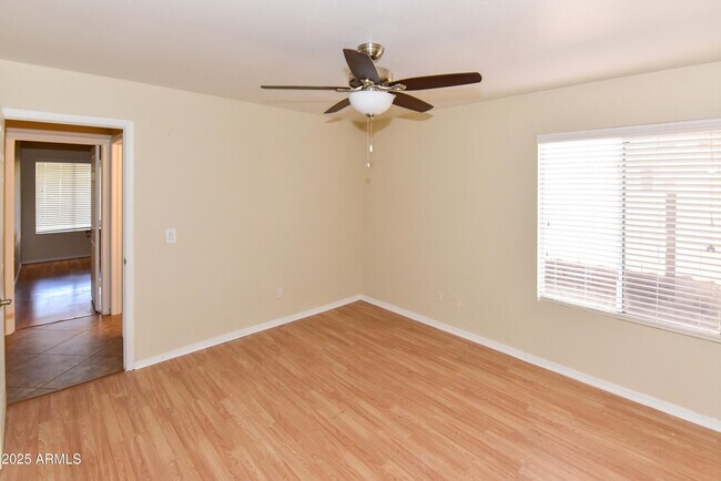 Building Photo - 1360 N Brentwood Pl