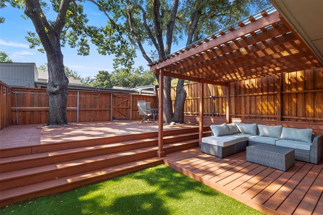 Building Photo - 7510 Riverbrook Dr