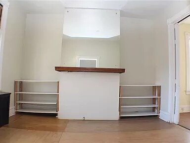 Building Photo - 523 Lowell St