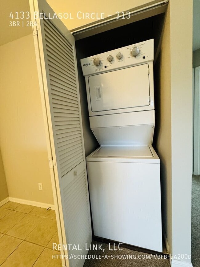 Building Photo - 4133 Bellasol Cir