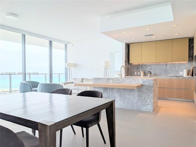 Building Photo - 500 Alton Rd