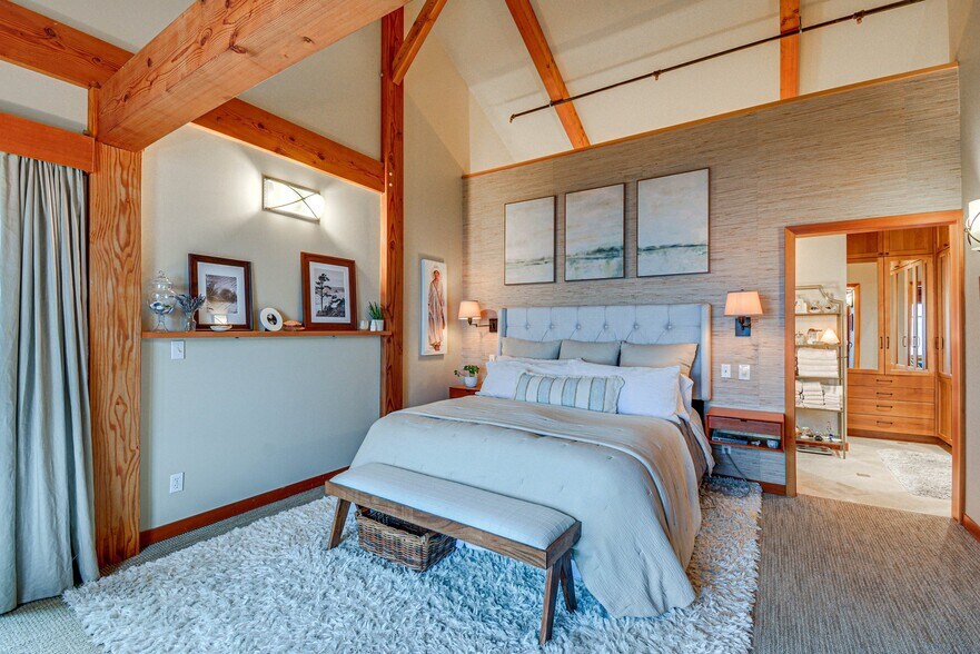 Building Photo - 27555 Sandy Shores Dr SW