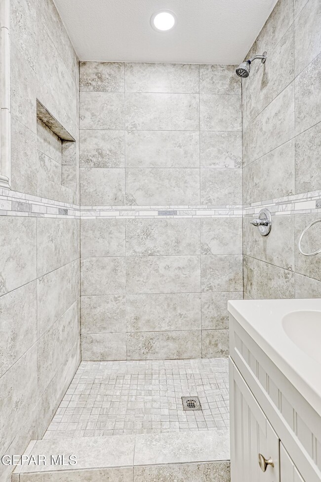 Building Photo - 6200 Palo Alto Ave