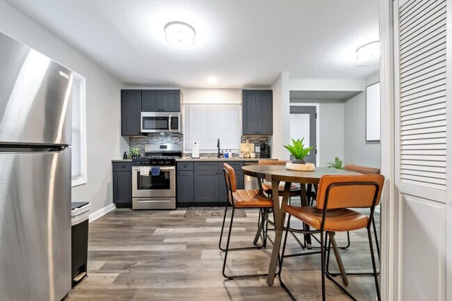 Building Photo - 5840 81st Pl