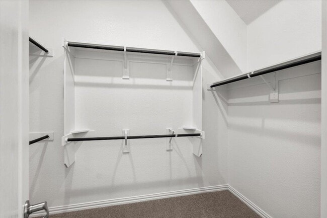 Building Photo - 1425 Cole Ests Dr