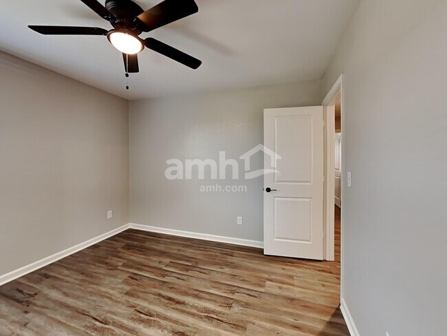 Building Photo - 170 Al Jennah Blvd