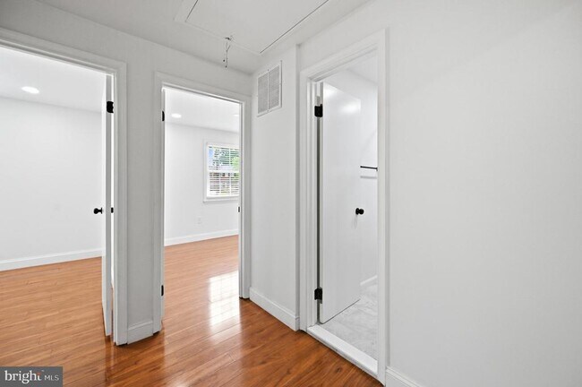 Building Photo - 1214 Fox Run Pl