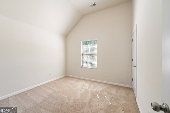 Building Photo - 5884 Little River Rd