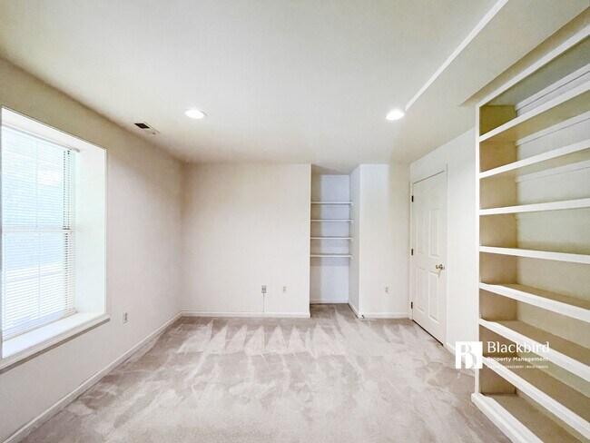 Building Photo - 15412 Overlea Ct