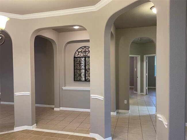 Building Photo - 8711 Auburn Glen Ln