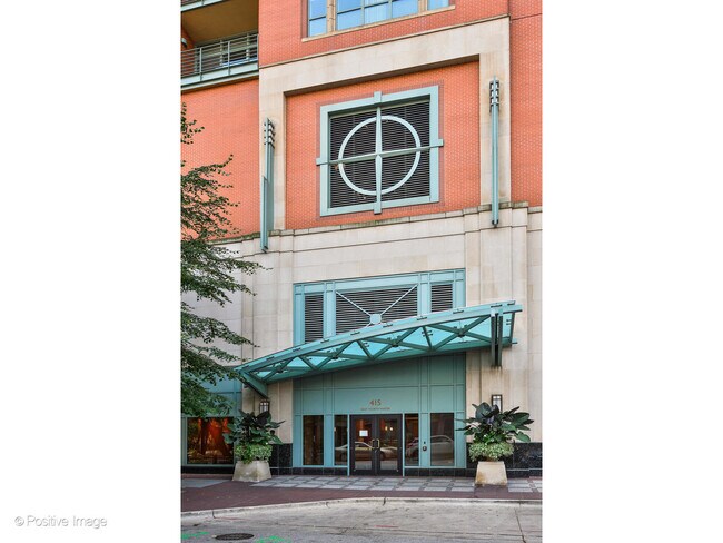 Building Photo - 415 E North Water St