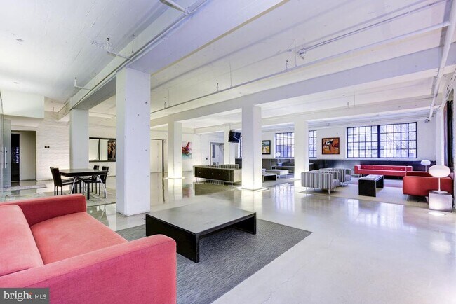 Building Photo - 437 New York Ave NW