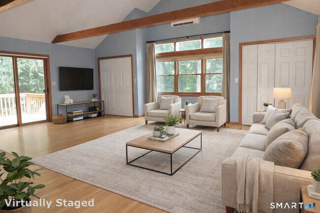 Building Photo - 12 Cardinal Ln