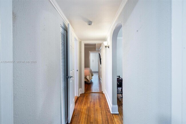 Building Photo - 1110 Pizarro St