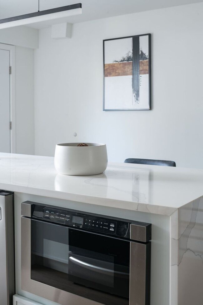 Building Photo - Brand New Luxury Townhouses