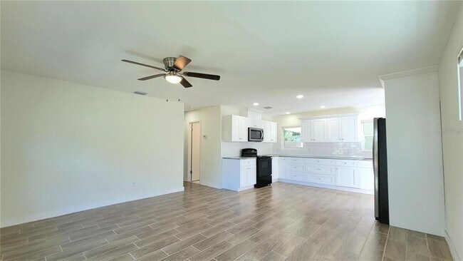 Building Photo - 4134 1st Ave S