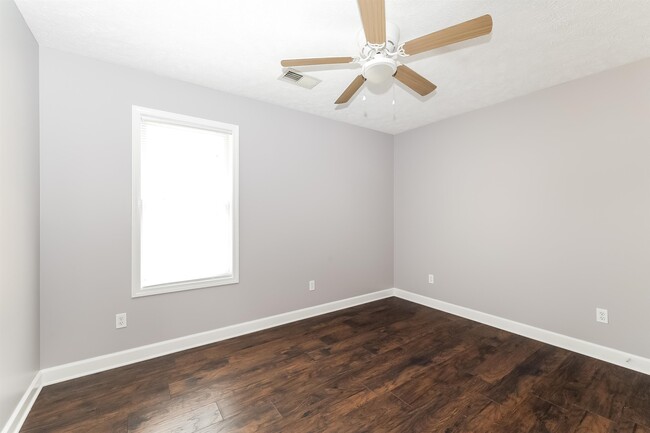Building Photo - 97 Jadewood Dr