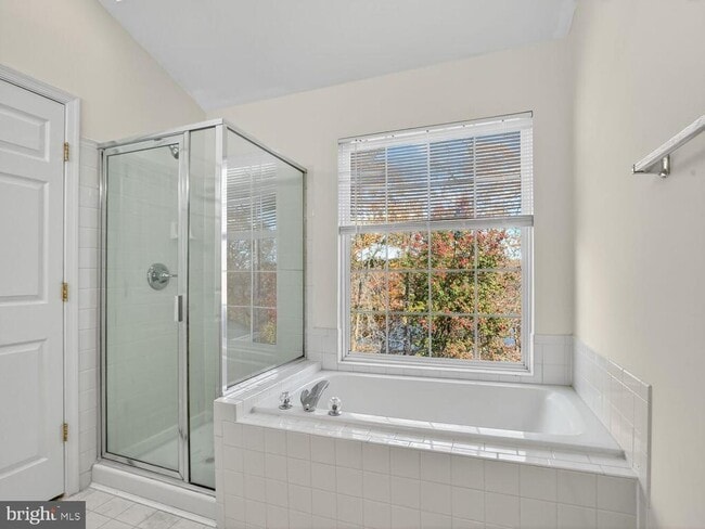 Building Photo - 3844 Koval Ln