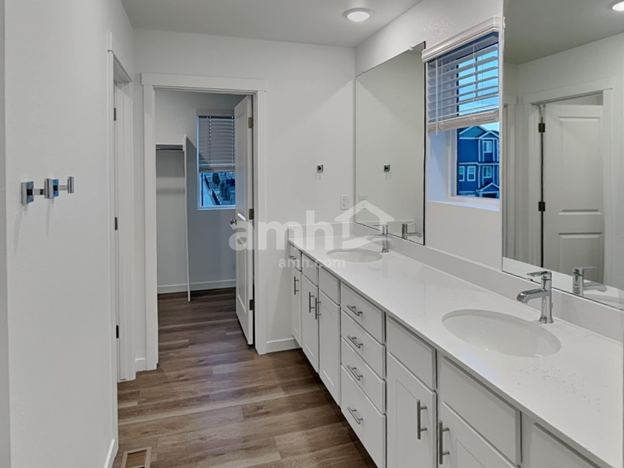 Building Photo - 26136 E Calhoun Pl