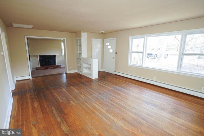 Building Photo - 1306 Frederick Ave