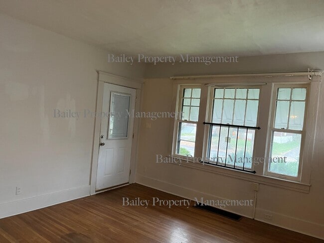 Building Photo - 119 N 44th St