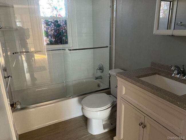 Building Photo - 100 Grant St