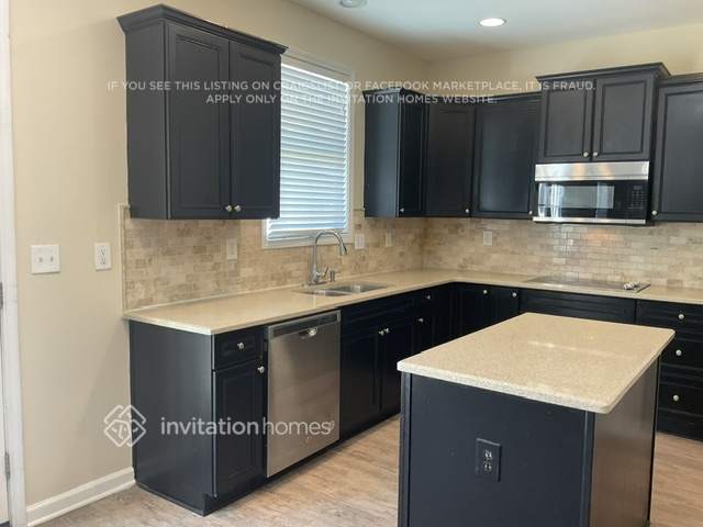 Building Photo - 2735 Wolf Trail