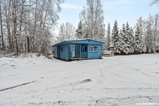 Building Photo - 20513 Scenic Dr