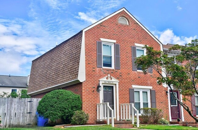 Building Photo - 435 Wayman Ln