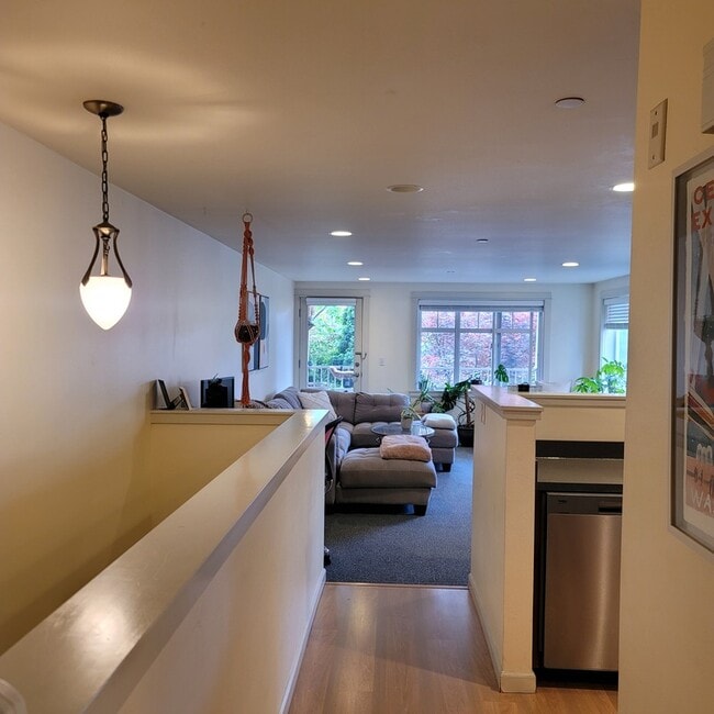 Building Photo - 2012 Minor Ave E