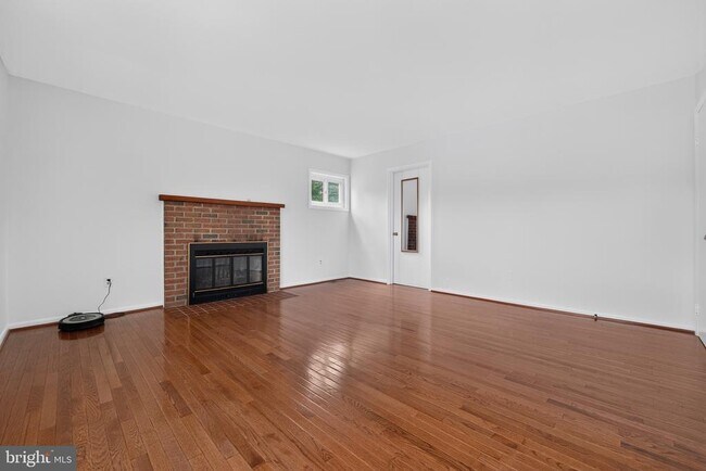 Building Photo - 3149 Southfield Dr