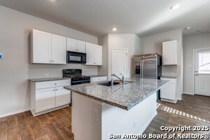 Building Photo - 13103 Dolomar Pkwy