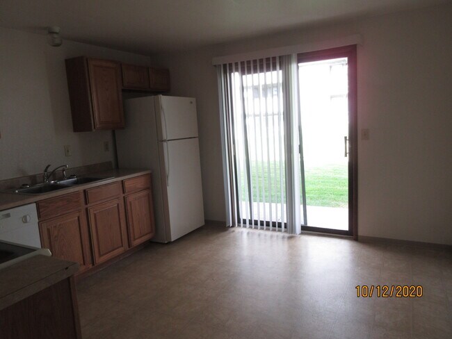 slider to back patio - 13101 E Alki Ave