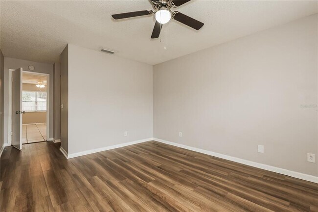 Building Photo - 2210 N Merrin St