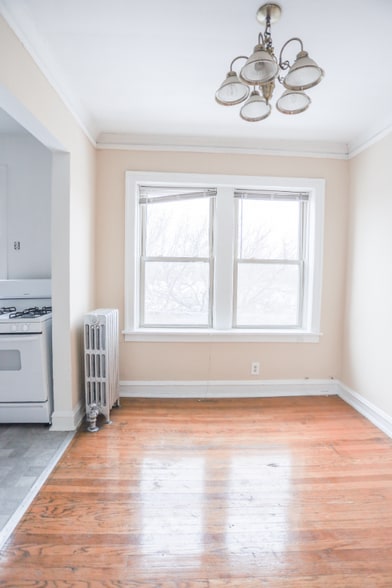 Building Photo - 3948 W Dakin St