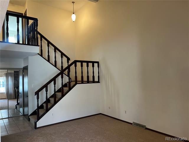 Building Photo - 2750 S Heather Gardens Way