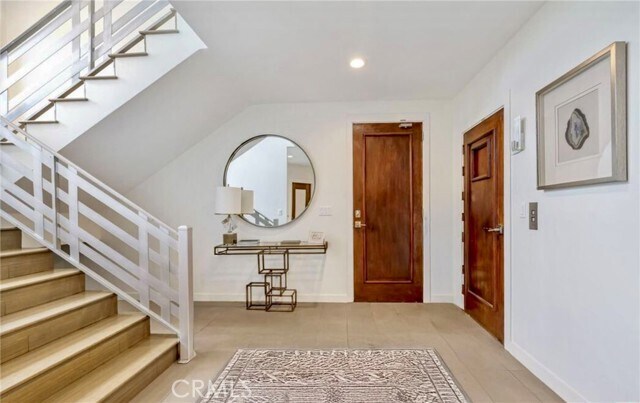 Building Photo - 8835 Evanview Dr