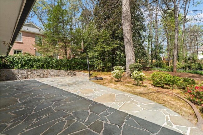 Building Photo - 274 Land O Lakes Ct NE