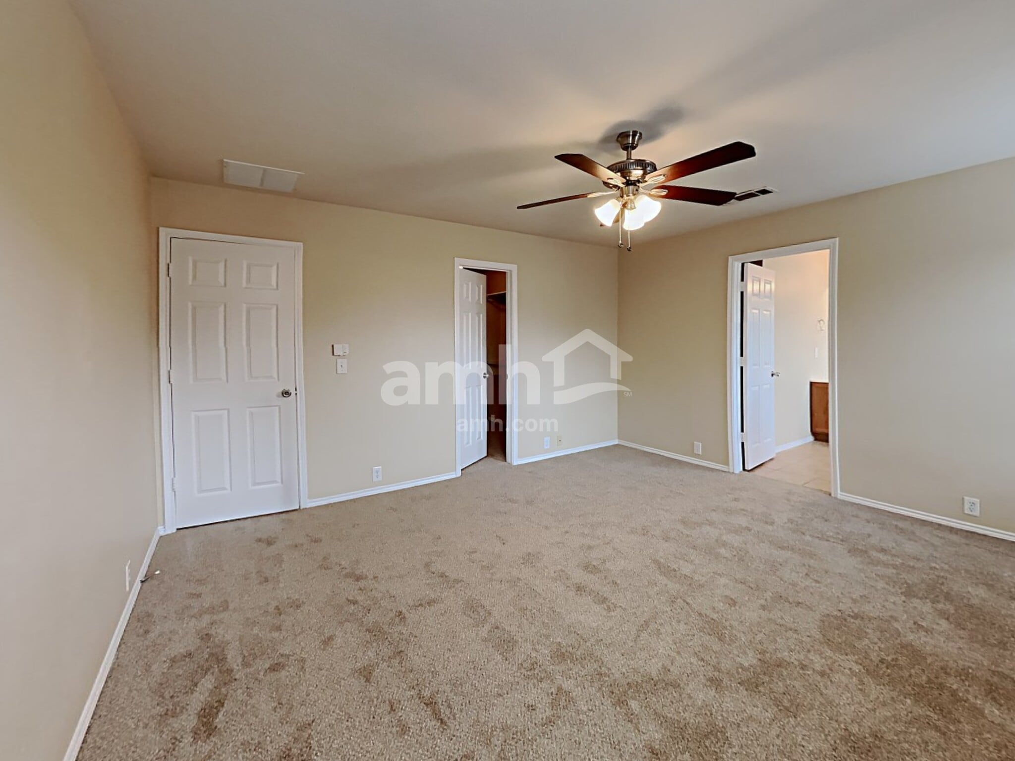 Building Photo - 3002 Marigold Dr