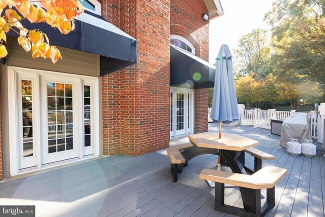 Building Photo - 5804 Inman Park Cir