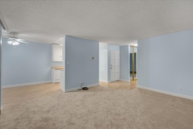 Building Photo - Spacious 1 Bed 1 Bath Condo Near Major Tech Companies