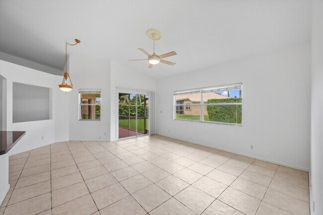 Building Photo - 106 Fernwood Crescent