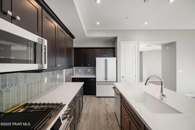 Building Photo - 1326 Rockwood Dr