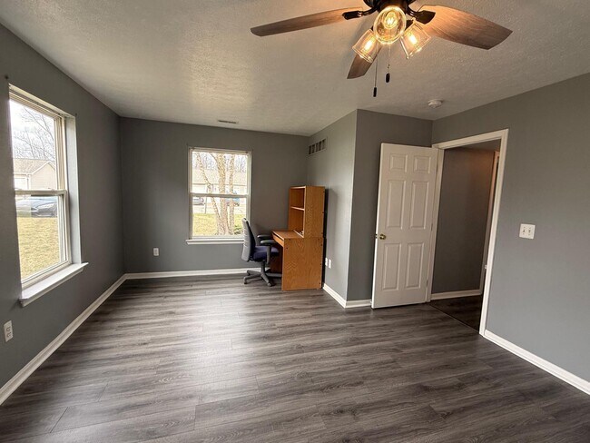 Building Photo - 1401 Millbrook Trail