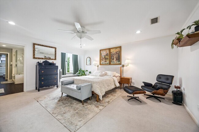 Building Photo - 2220 Fulham Ct