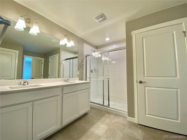Building Photo - 5070 Janga Dr