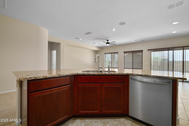 Building Photo - 17555 W Hedgehog Pl