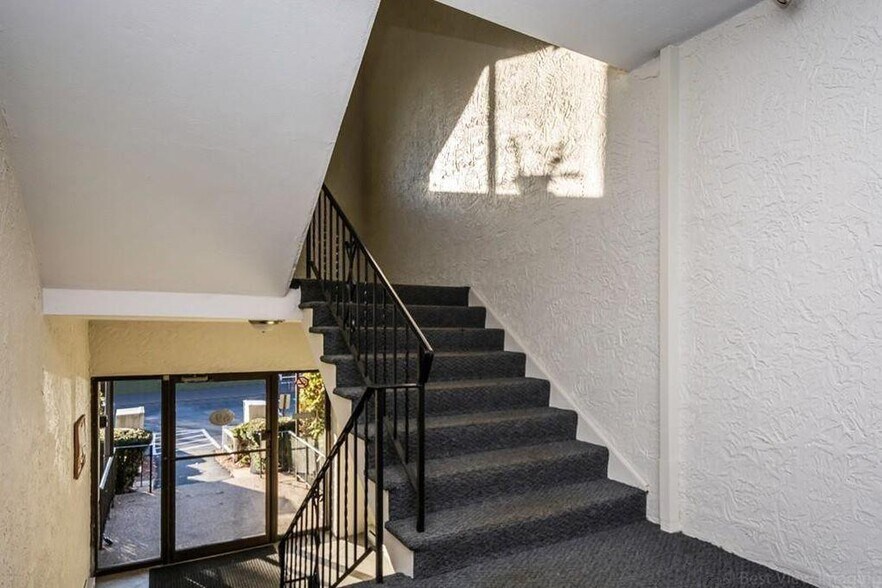 Building Photo - 69 Milliken Ave